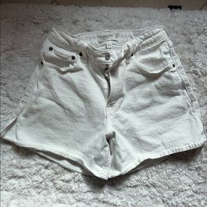 Abercrombie & Fitch High-Rise Dad Shorts